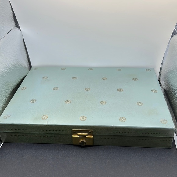 Mele Other - Vintage Mele 11” green jewelry box